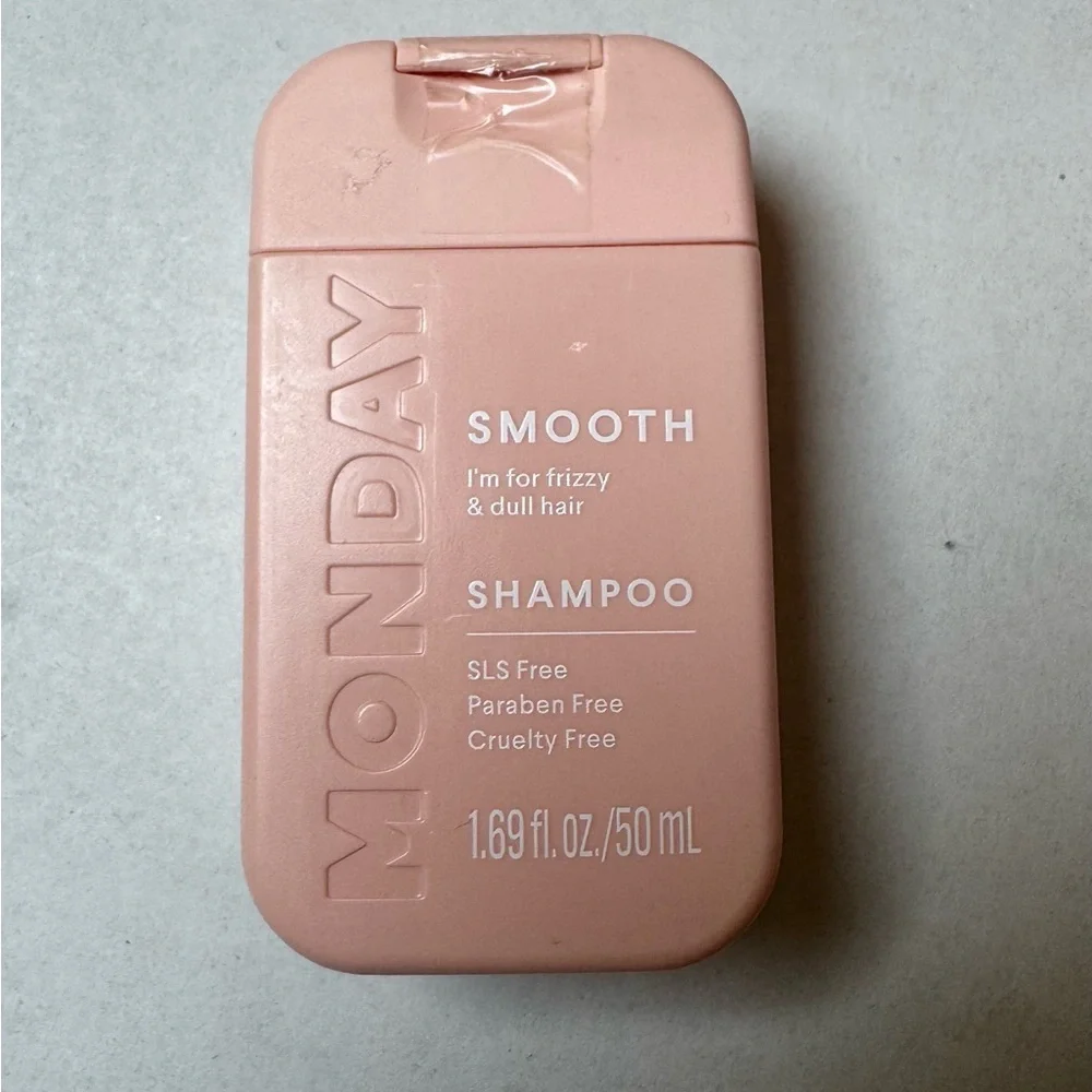 7 MONDAY Haircare SMOOTH Shampoo Softens Tames Curly Wavy Hair
